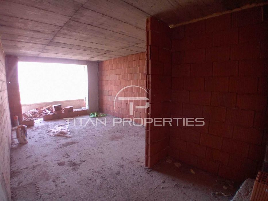 Продава се Двустаен апартамент в Пловдив, Кършияка - 77 кв.м за 1065 €/кв.м - Снимка #2