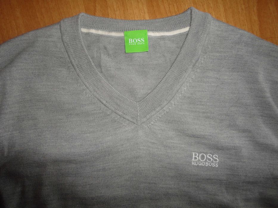 Hugo Boss/L/100% вълна/мъжки пуловер