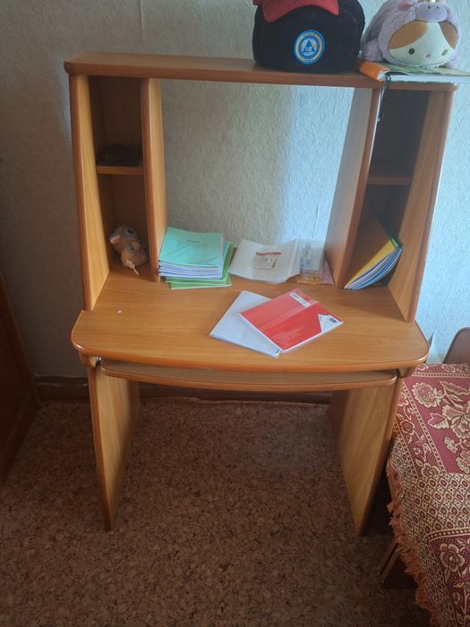 Продам шкафы для гостиной прихожей