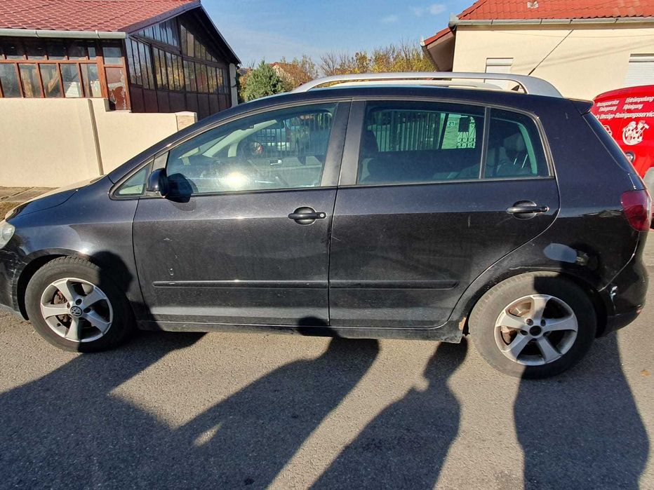 Vand Golf 5 Plus 1.9 TDI cu motor defect