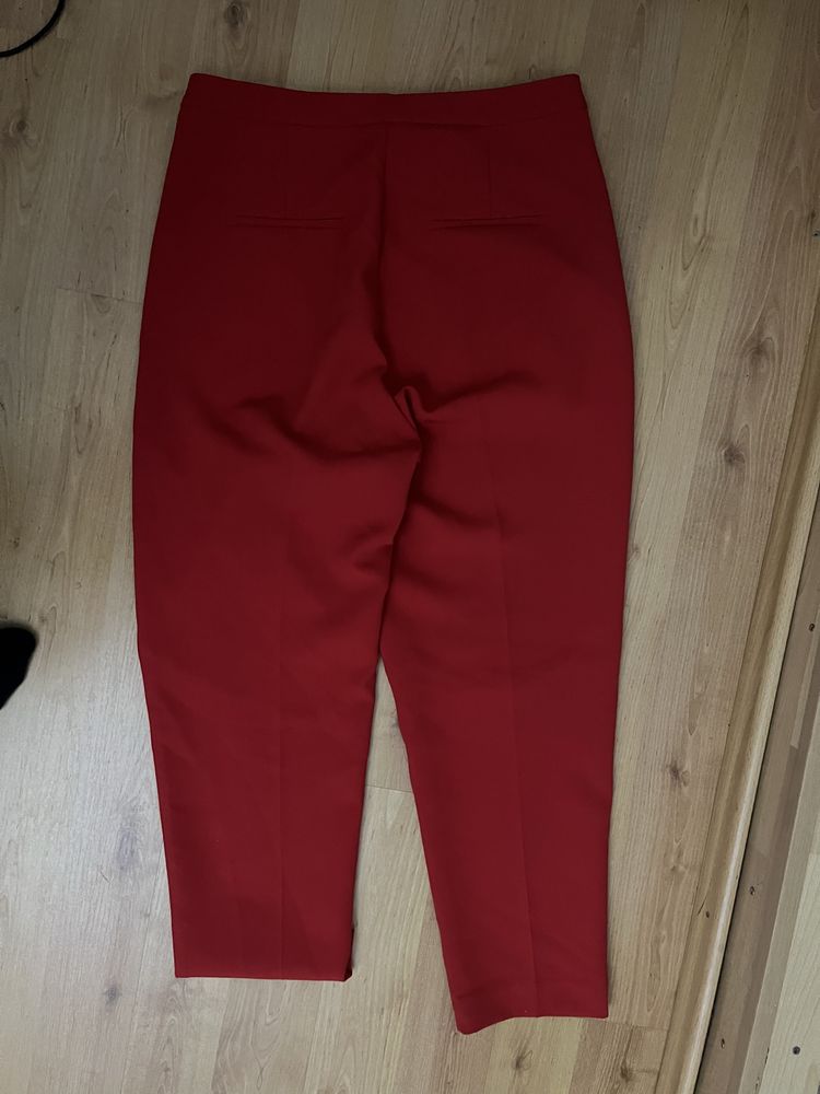 Pantaloni clasici rosii Reserved