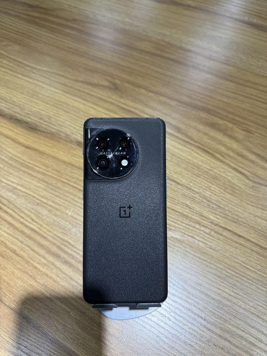 One plus 11 5g 16/256