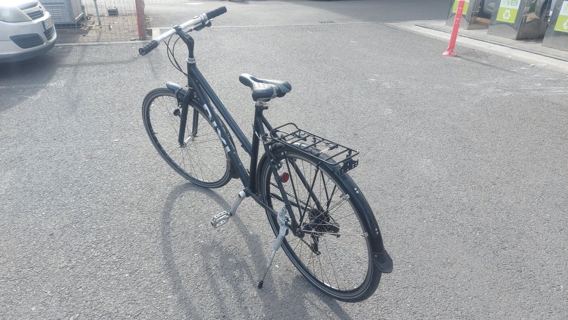 Bicicleta damă de oraș