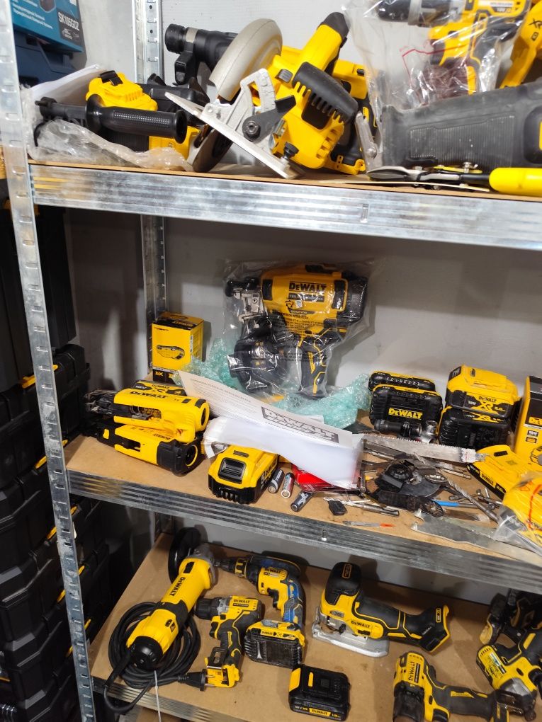 Акумулаторни машини Девалт DeWALT нови и използвани