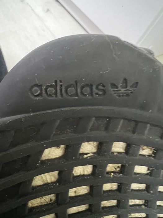 Yeezy V2 350 Dark salt