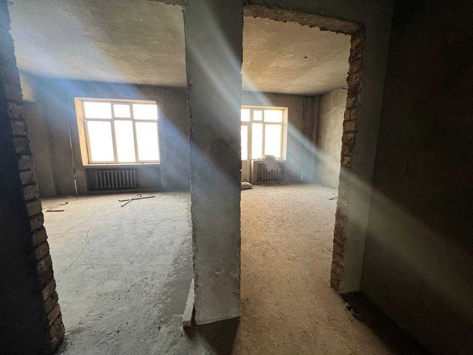 ПРОДАМ Габус 6 комнатная, без ремонта 260м2, ориентир Ойбек, Grand Mir