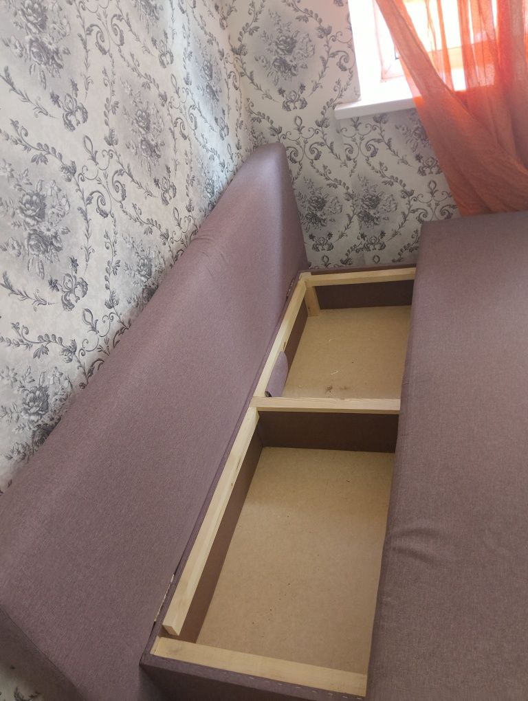Продам диван Лореэна