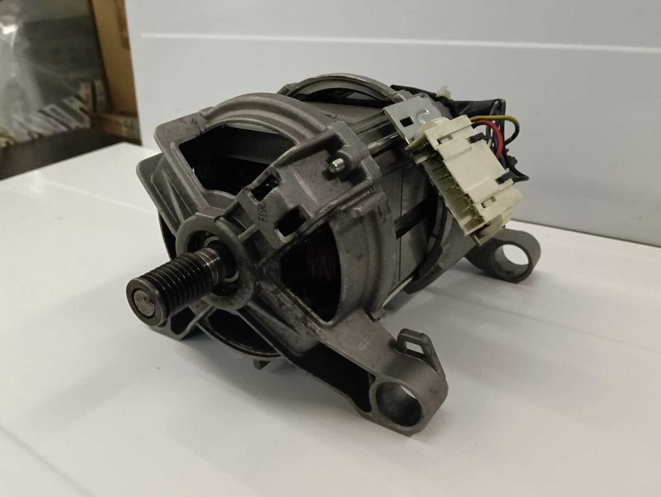 Motor masina de spalat Arctic Beko , mufa 8 pini 2818570100 / R20