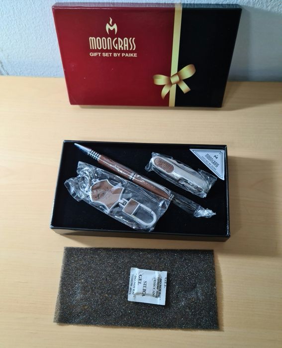 Продам новый мужской подарочный набор , недорого.