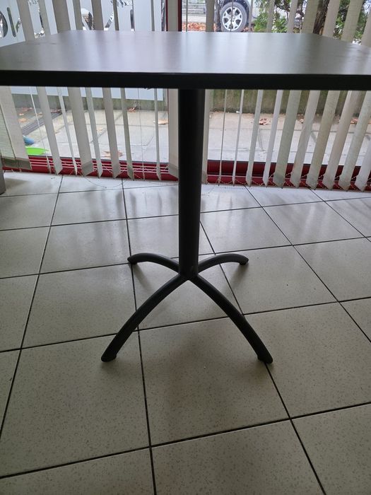 Маси - стабилни, метална основа, качествен плот