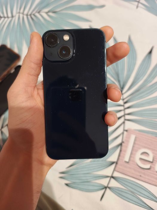Vând iPhone 13 mini