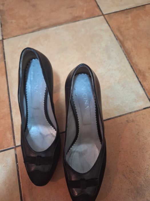 pantofi eleganti Vicina negri piele masura 37