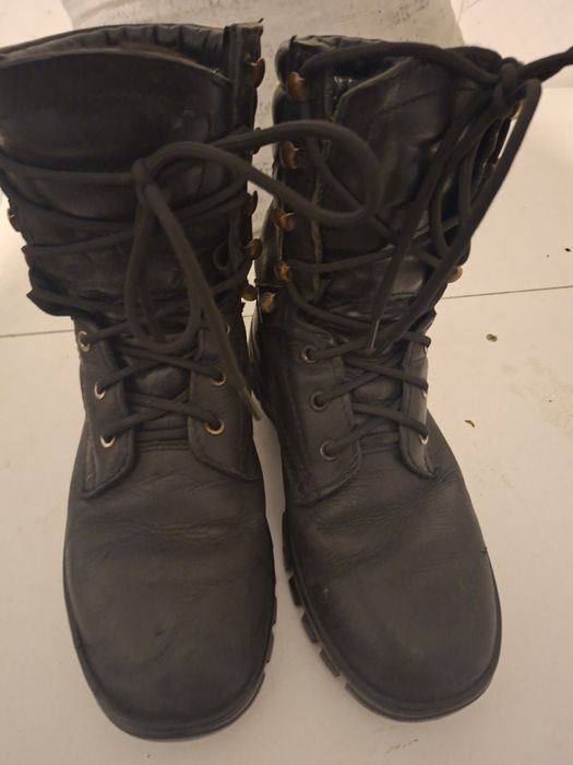 Продам зимние берцы размер 40