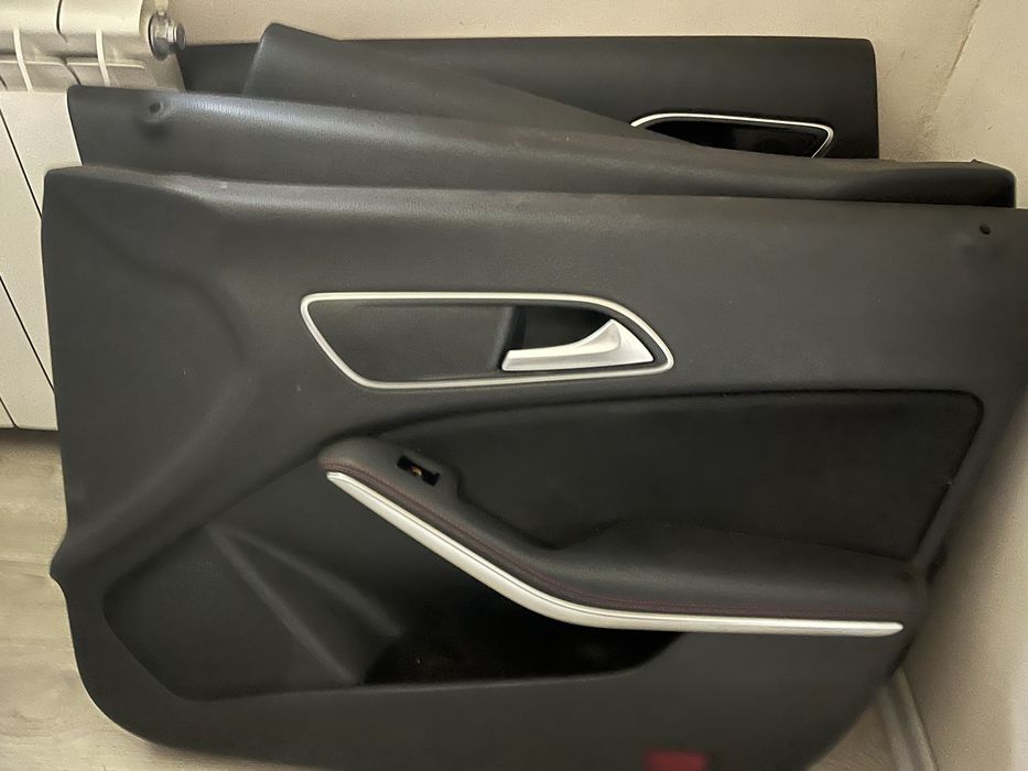 Предни седалки и кори за врати за Mercedes CLA X117