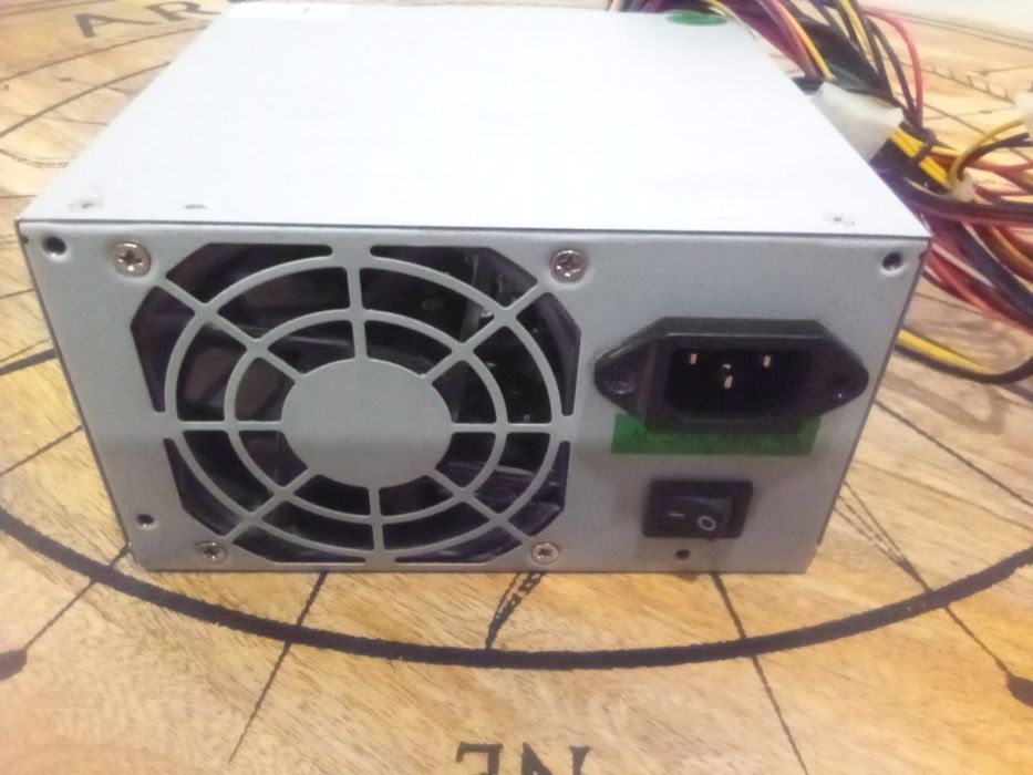 Surse PC Delux 450W (4 molex și 0 Sata) vânzare sau schimb
