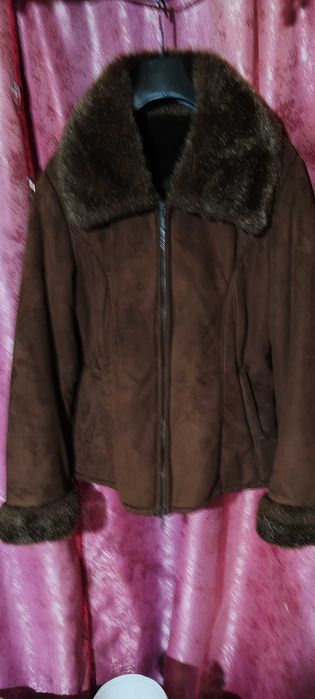 Vind haina scurta blana sinteteca din italia