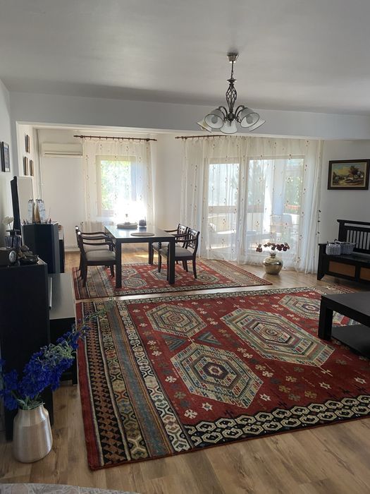 Casa si spatiu afacere de inchiriat Piata Resita