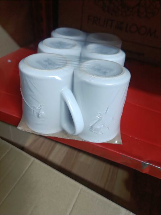 Vand cani albe capacitate 250 ml - 120 de bucati