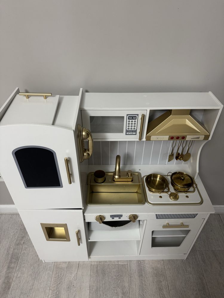 Продам детскую кухню