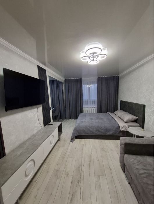 Однокомнатная вип квартира посуточно с хорошим ремонтом