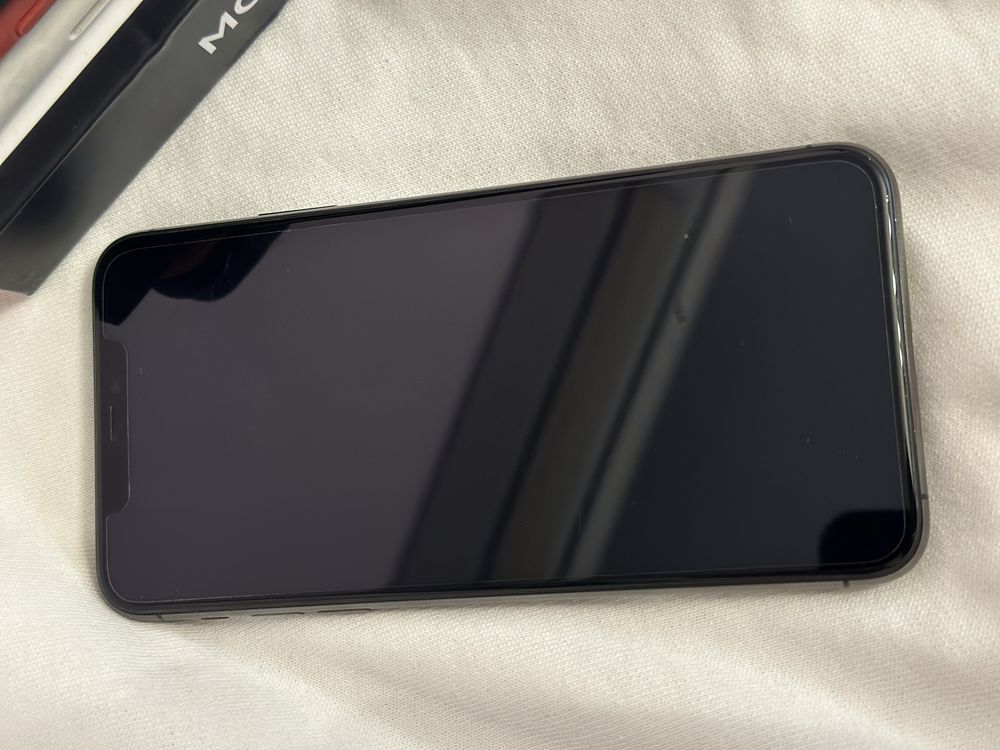 Iphone 11 Pro Max в Перфектно състояние