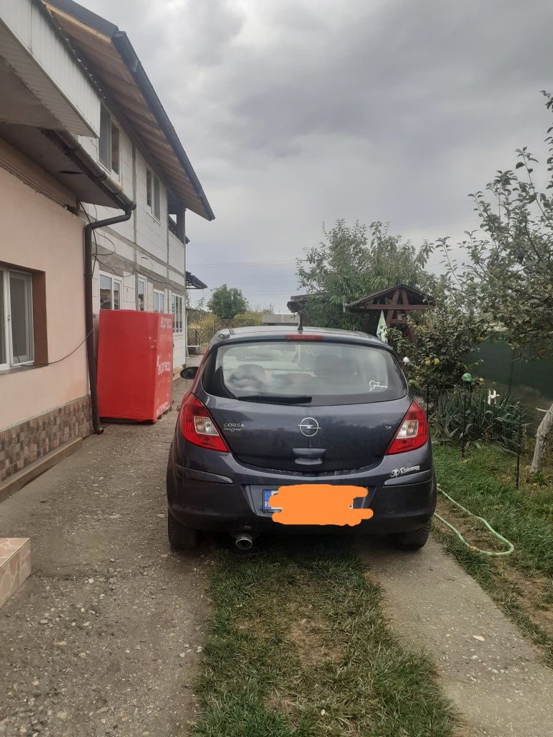 Vând Opel corsa d