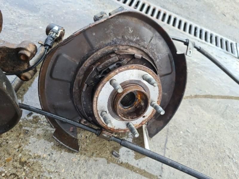 Fuzeta butuc rulment spate cu abs 5x115 Chevrolet Captiva facelift