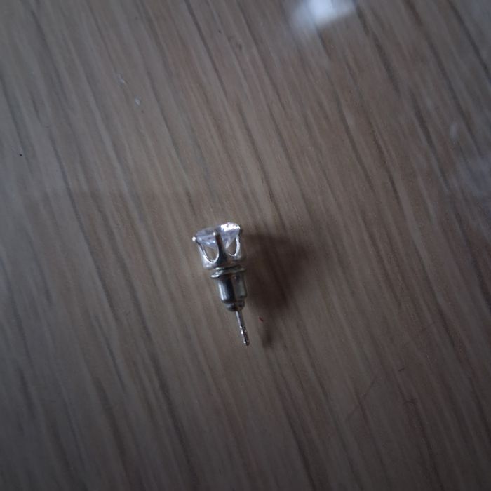 Красива обица и  гривна със сърчице и прозрачни блестящи камъчета с уд