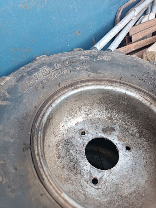 Продам колеса в сборе на квадрацикал .
