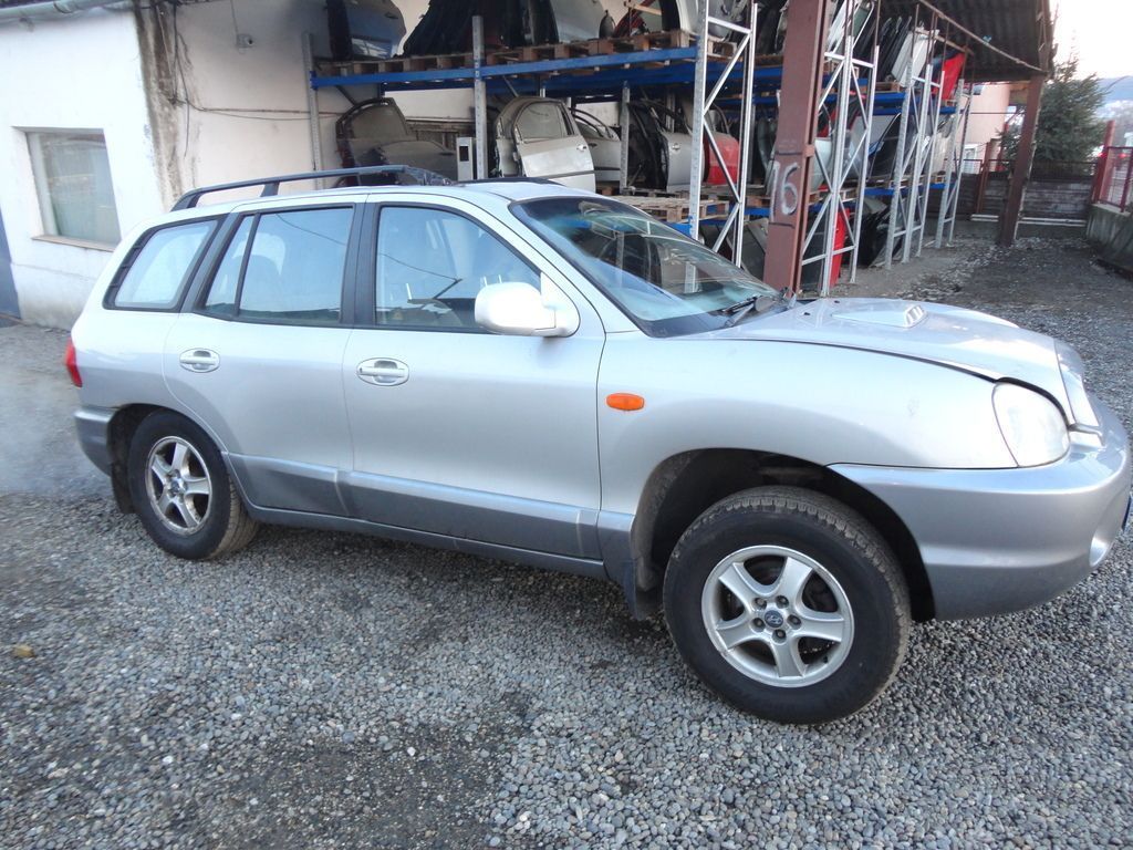 Dezmembrez Hyundai Santa Fe 1 2.0 CRDI 2001-2006