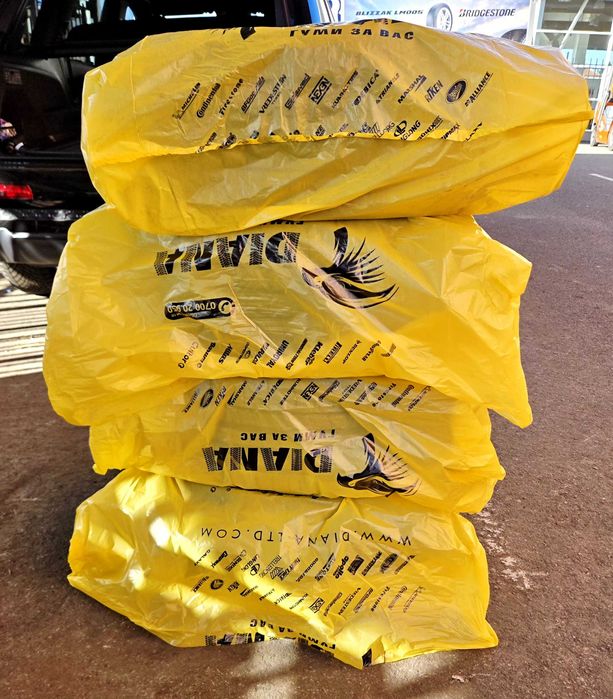 Pirelli P Zeto 285/40 r21  dot 2625(3000km)