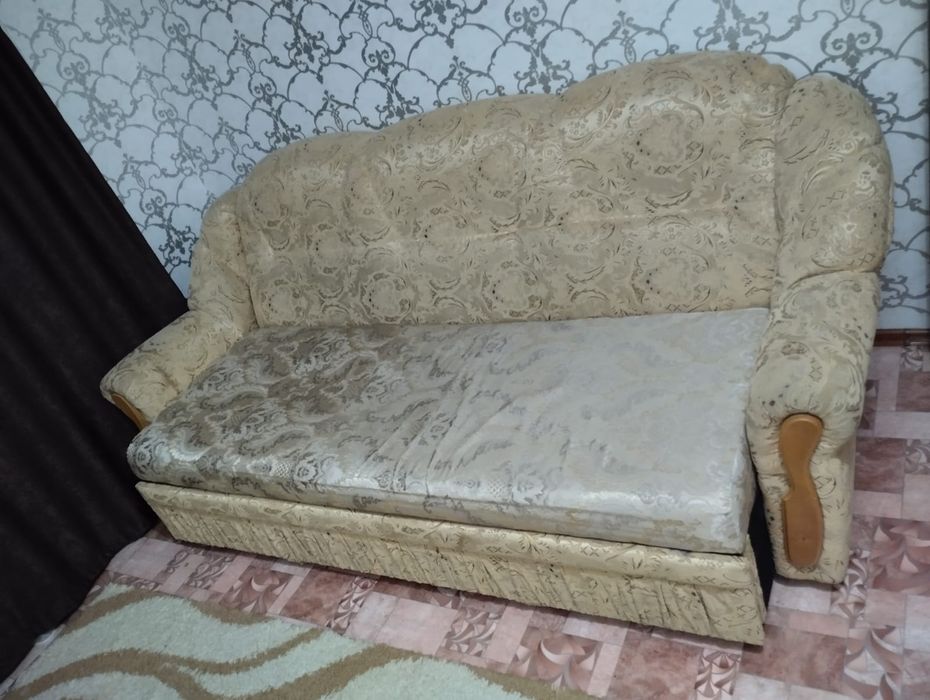 Диван для гостиной