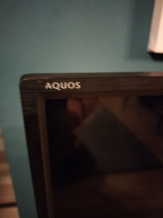 Tv Sharp aquos 140 cm + Google chromecast hdmi