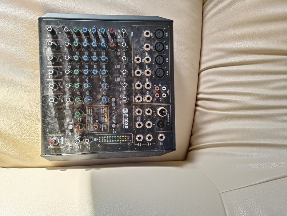 Boxe Omnitronic si mixer