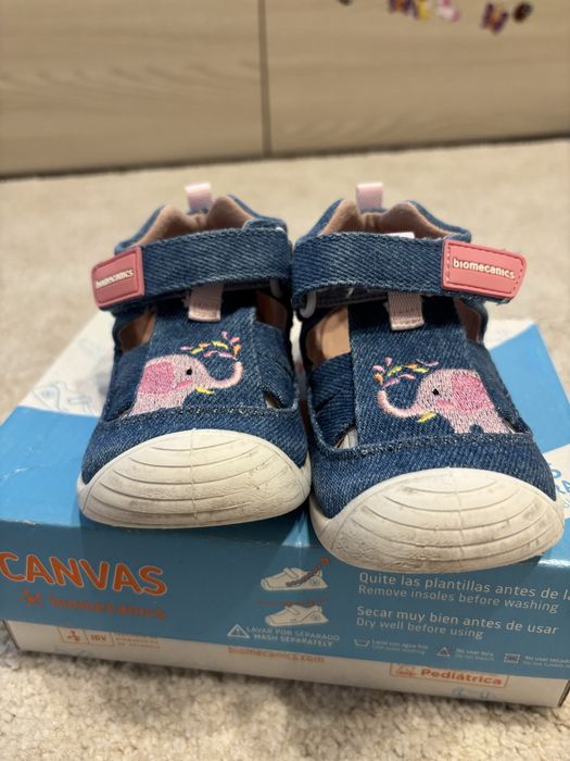 Sandale Canvas Biomecanics marime 23