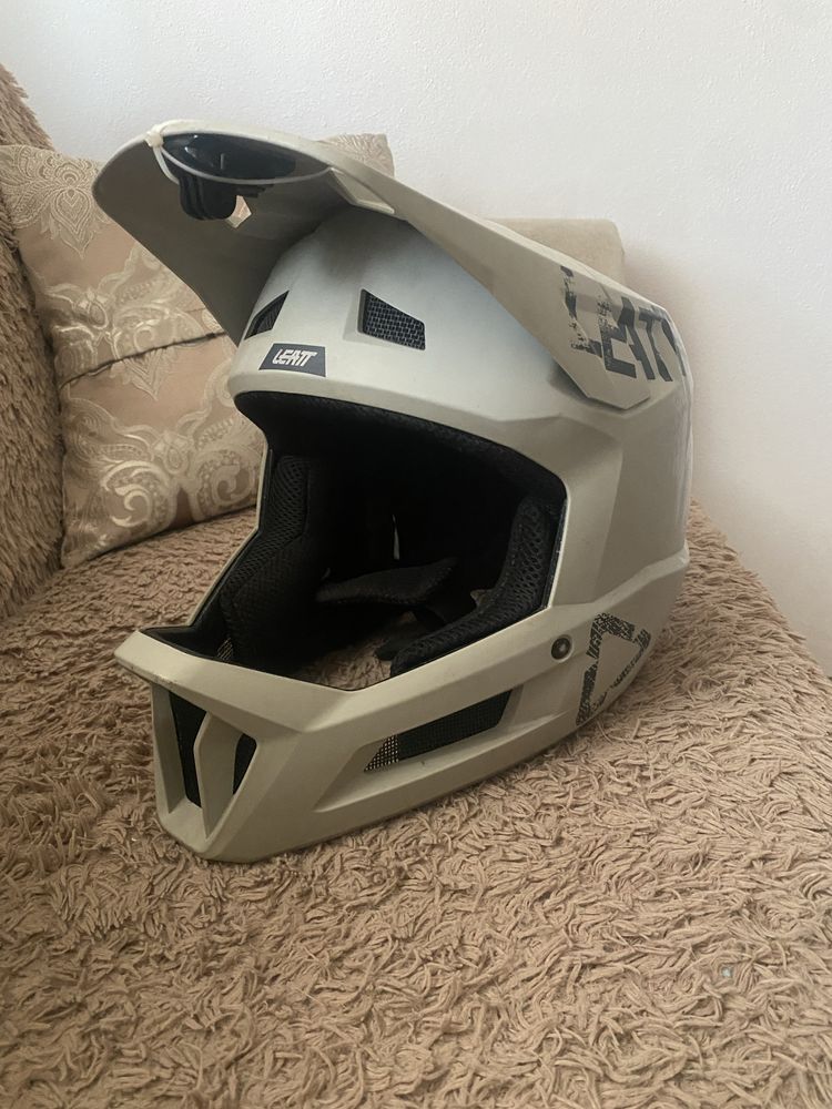 casca full face leatt