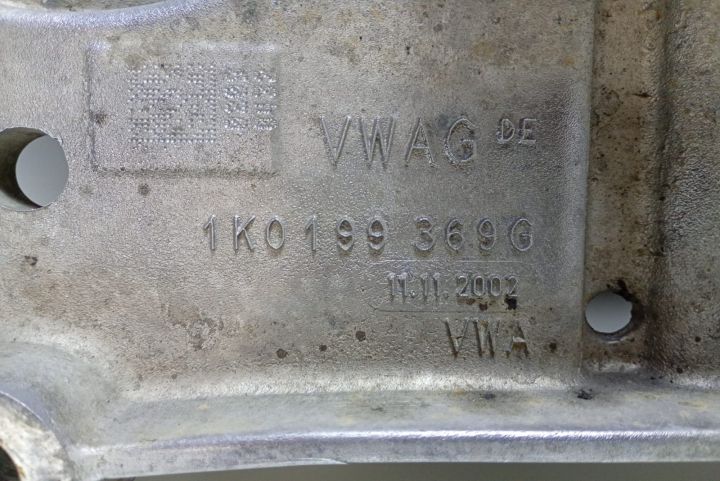 Jug motor  1K0199369G Volkswagen VW Jetta a 5-a generatie seria