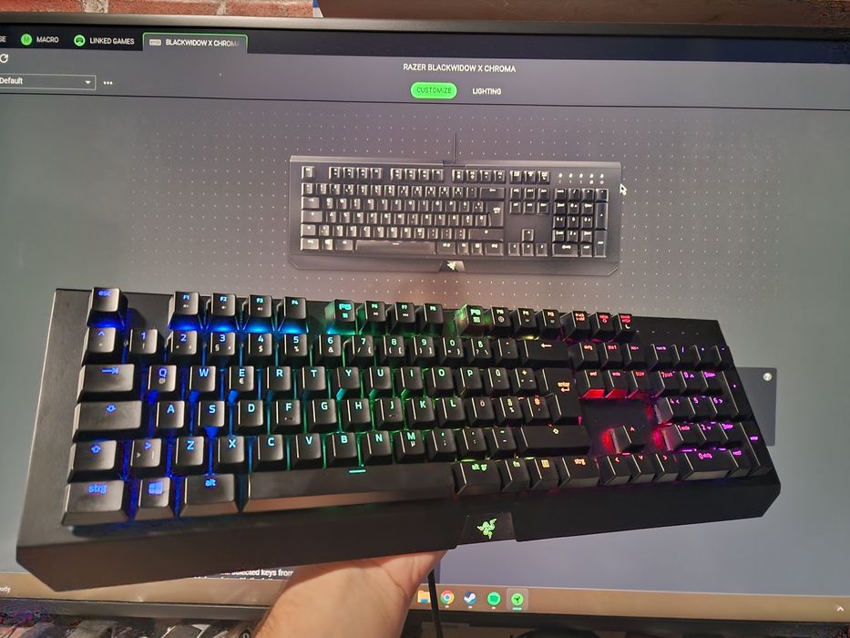 Tastatură mecanică Razer BlackWidow X Chroma RGB – Switch-uri Green, s
