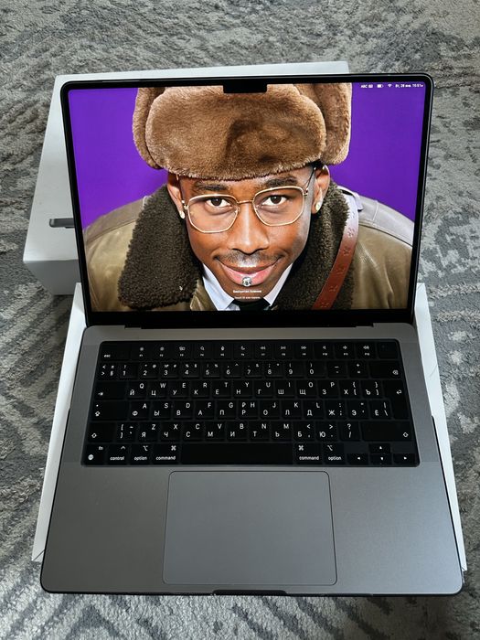 Macbook pro 14 M3, 2023, 512/8gb space gray