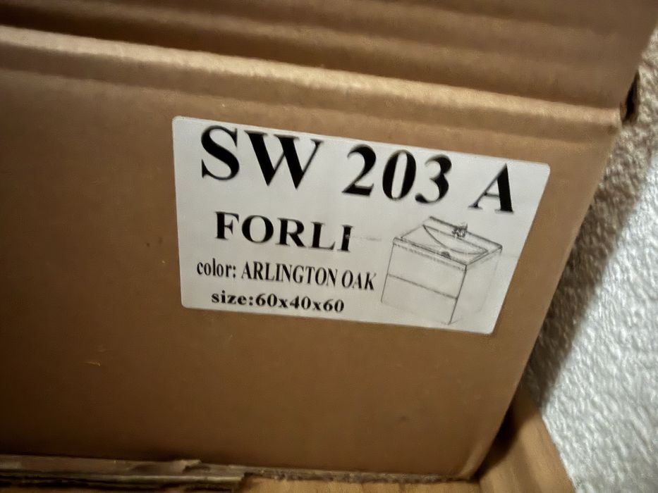 Мивка за Баня с Смесител,Шкаф и плот