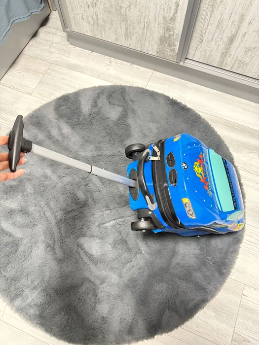 Детски куфар BMW