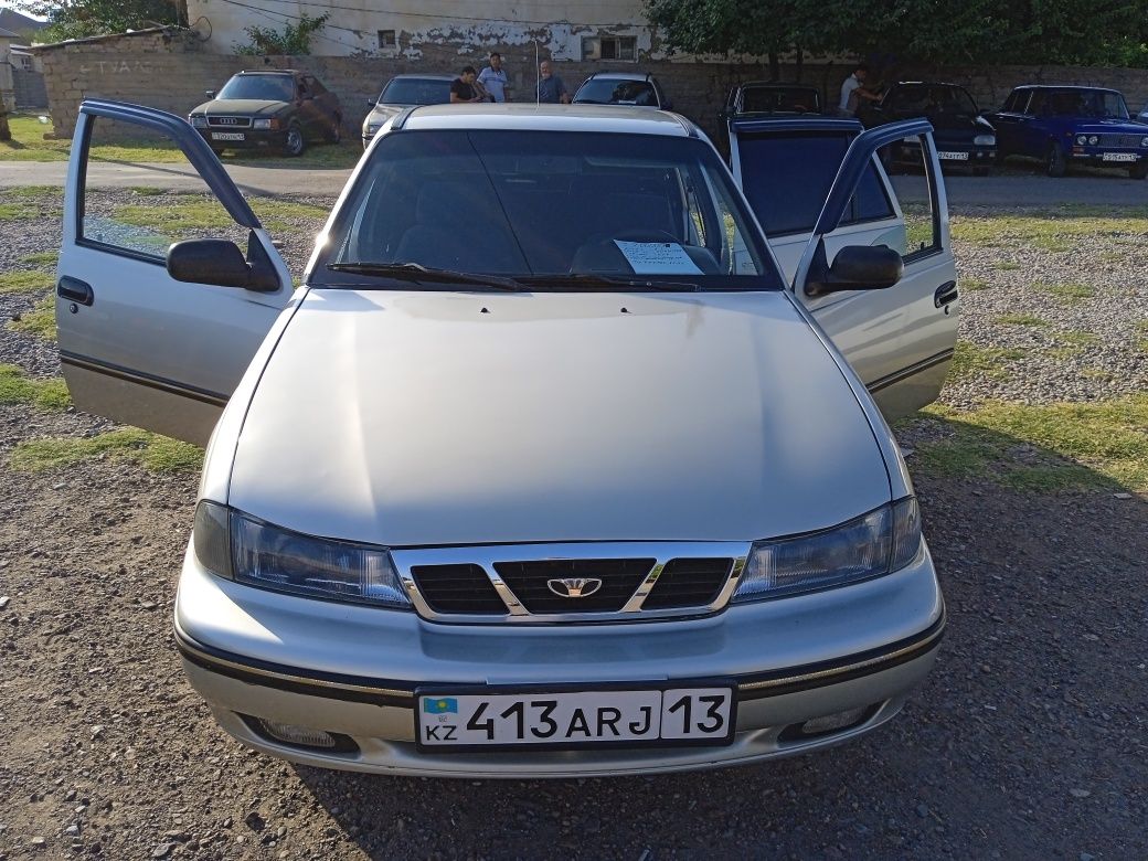 Нексия 1, объём 1.5  8клп.  Год 2006.  Топливо бензин, Гур нет,