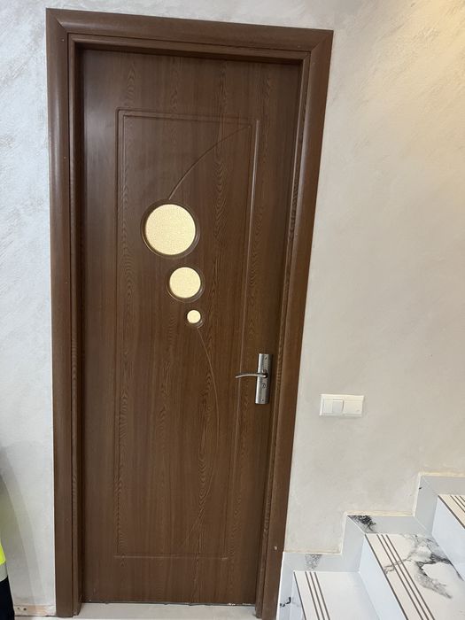 Usa 70 cm in stare foarte buna