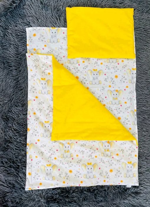 НОВИ  Комплект за детска количка Олекотена,Чаршаф и възглавница 15 лв