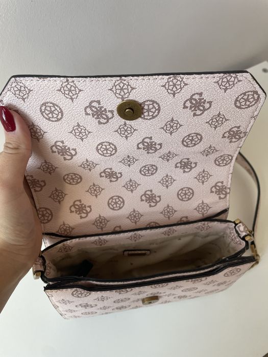 Guess Shell Logo Centre Stage Crossbody Bag