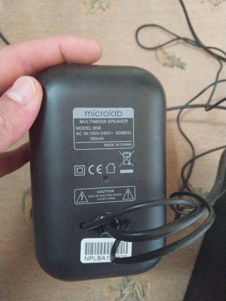 Продам колонки Microlab