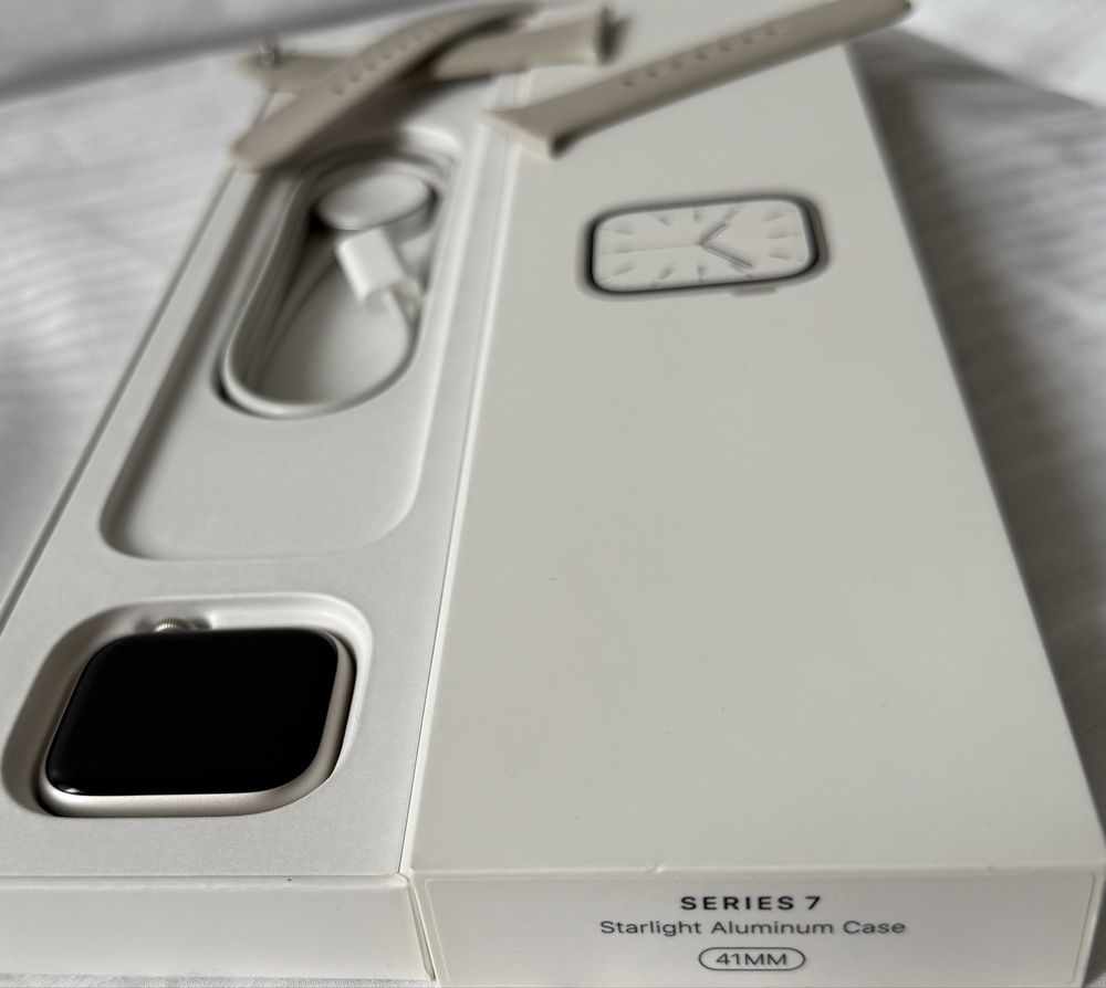 Apple Watch Series 7, 41мм