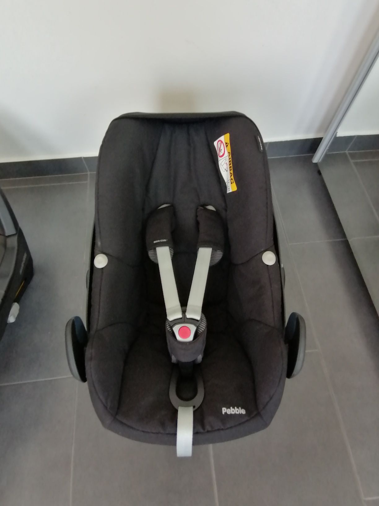 Scaun, scoica auto Maxi Cosi Pebble cu isofix pt copii pana la 13 kg