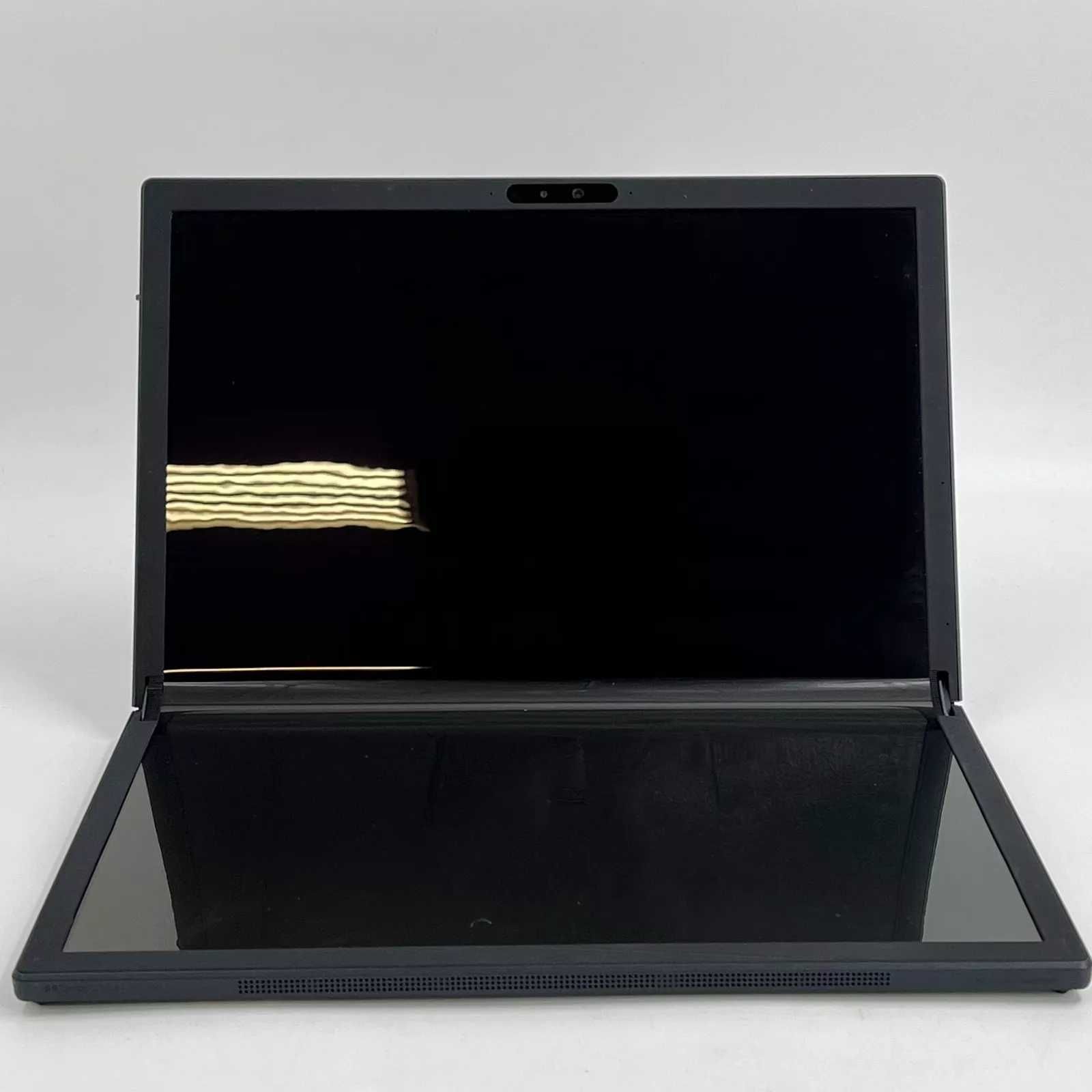 Лаптоп таблет Asus Zenbook 17 Fold OLED 17.3 QHD i7-1250U 16GB 1TB SSD