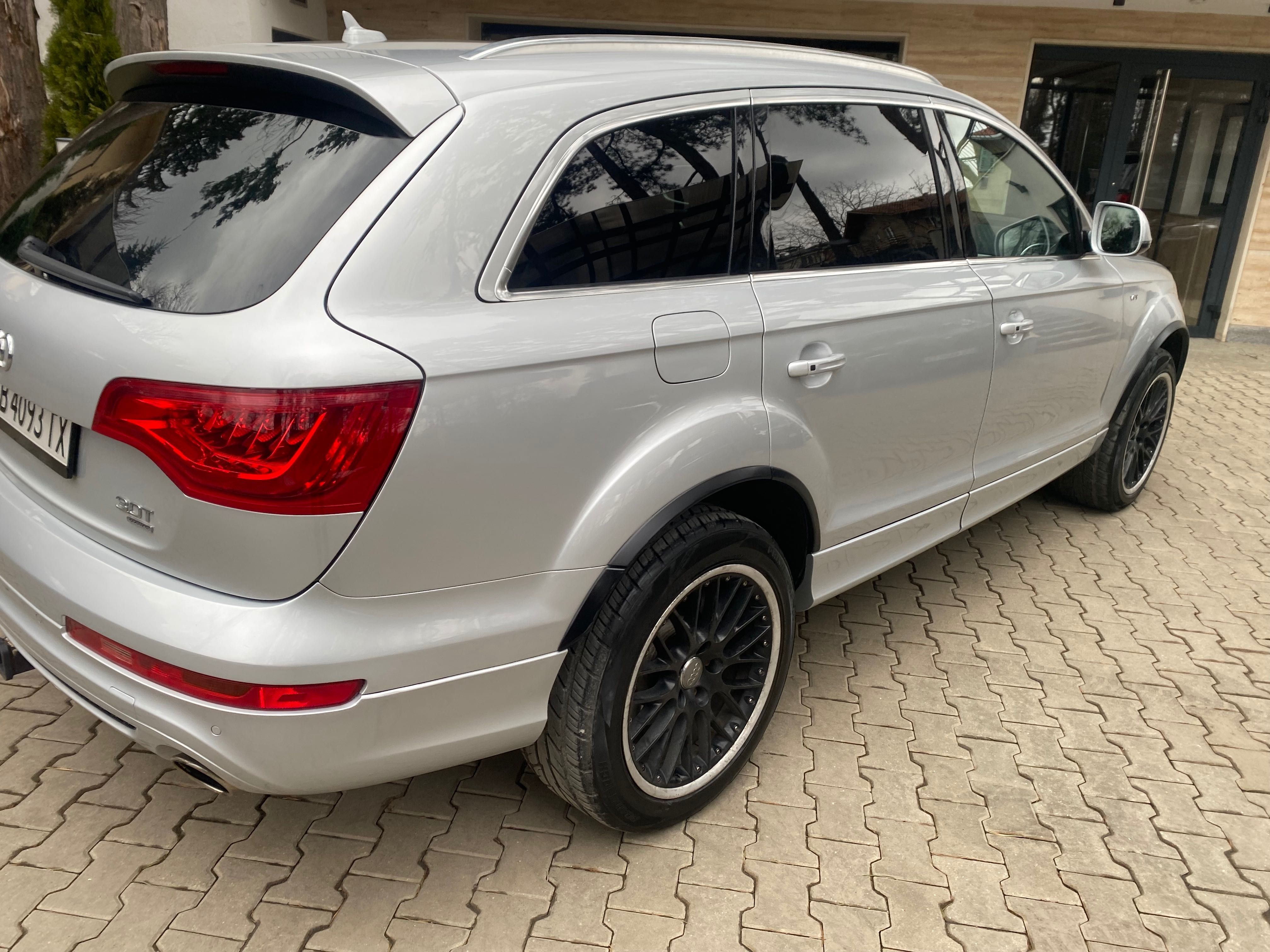 Продава Audi Q7 3.0T S-line